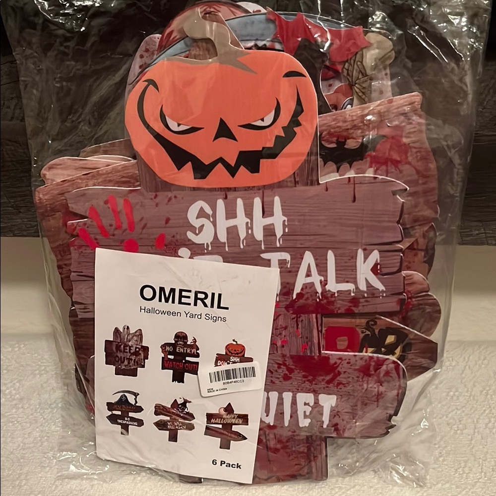 Halloween Yard Signs with Pumpkin Design